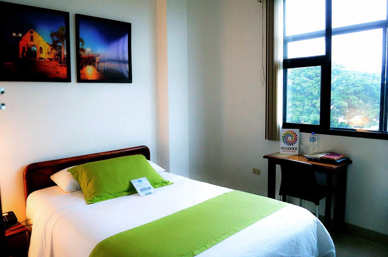Hotel Castell - Cerca Del Aeropuerto Guayaquil Dış mekan fotoğraf